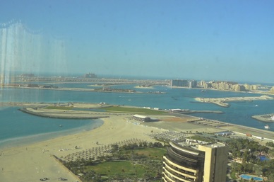 vues sur la Palme depuis le 29&egrave;me &eacute;tage d'un immeuble