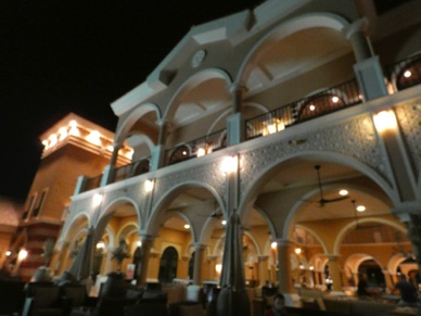 et d&icirc;ner sur la terrasse de ce superbe lieu !