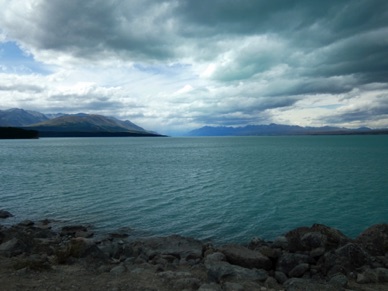 Lac PUKAKI  le soir ...