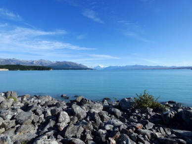 et le lac PUKAKI a un tout autre aspect pour notre plaisir !